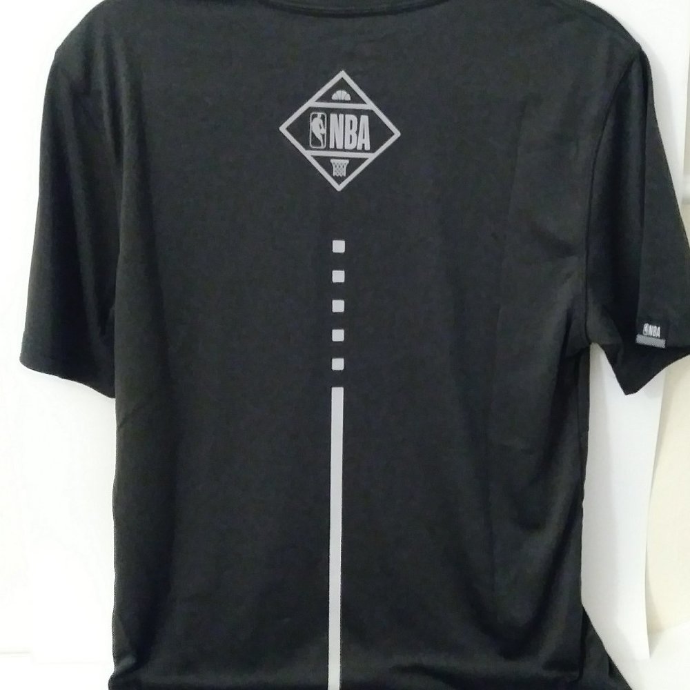 NBA Shirt Medium Grey Black - Picture 2 of 4